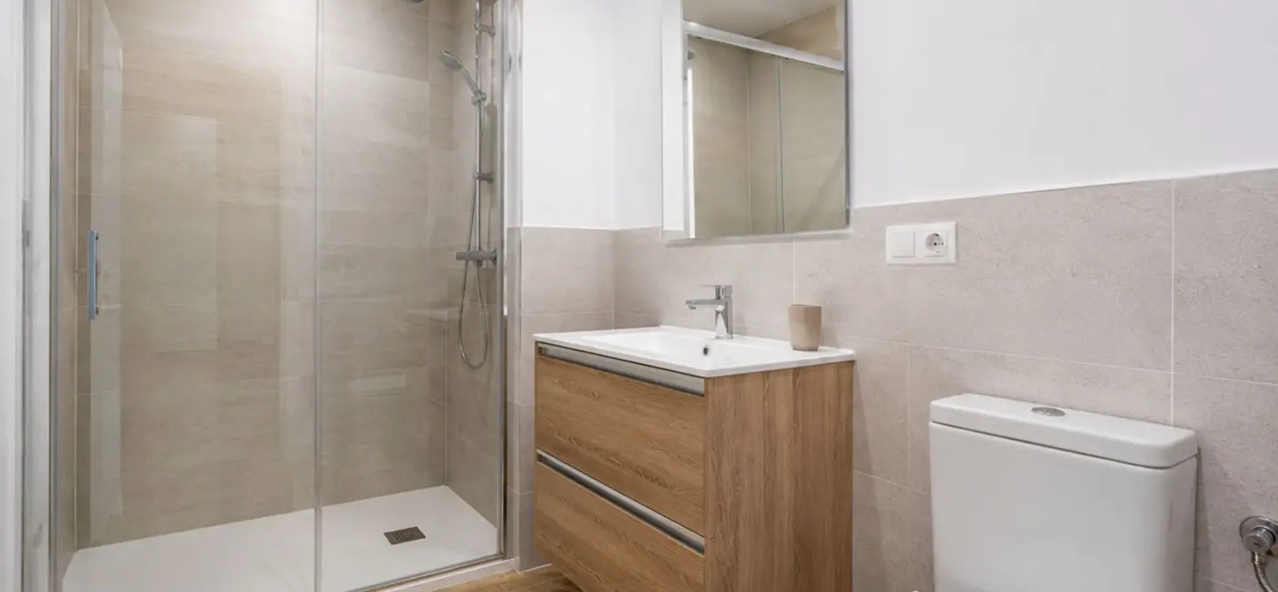 Venta de apartamento en planta media en San Pedro de Alcántara 2