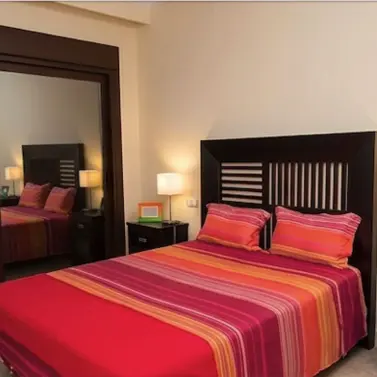 Sale of middle floor apartment in Estepona