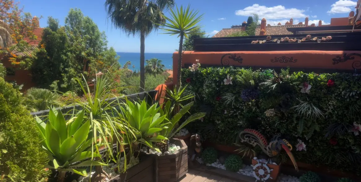 Продажа апартаментов на среднем этаже в Estepona 16