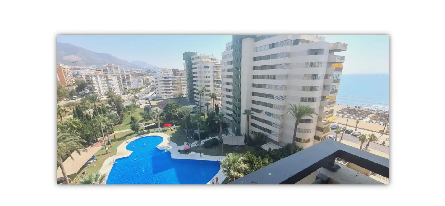 Venta de apartamento en planta media en Fuengirola 2