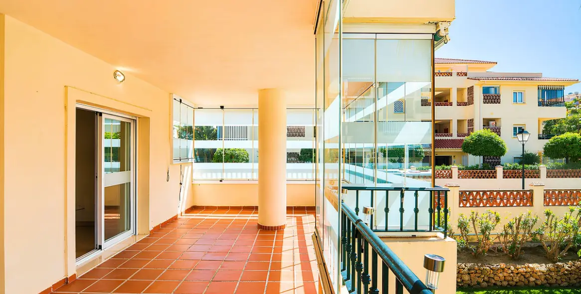 Продажа апартаментов на среднем этаже в Fuengirola 2