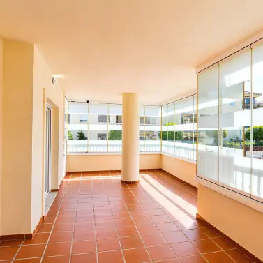 Продажа апартаментов на среднем этаже в Fuengirola