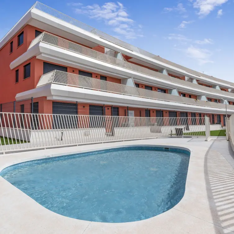 Sale of middle floor apartment in La Cala de Mijas