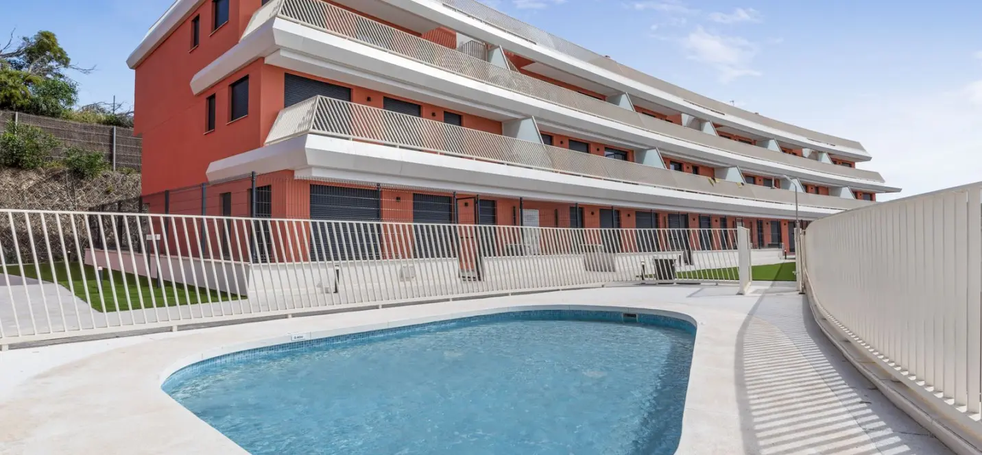 Sale of middle floor apartment in La Cala de Mijas 1