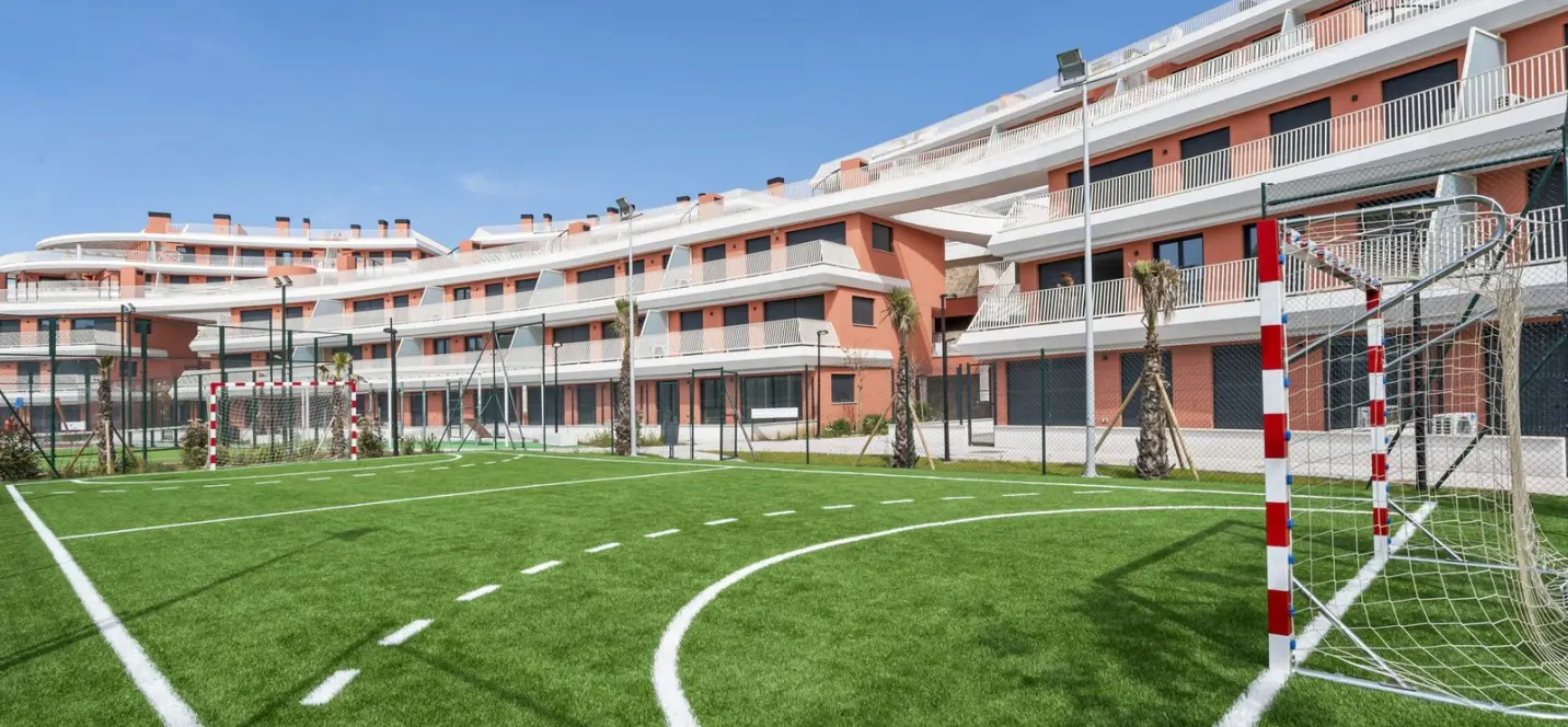 Sale of middle floor apartment in La Cala de Mijas 4