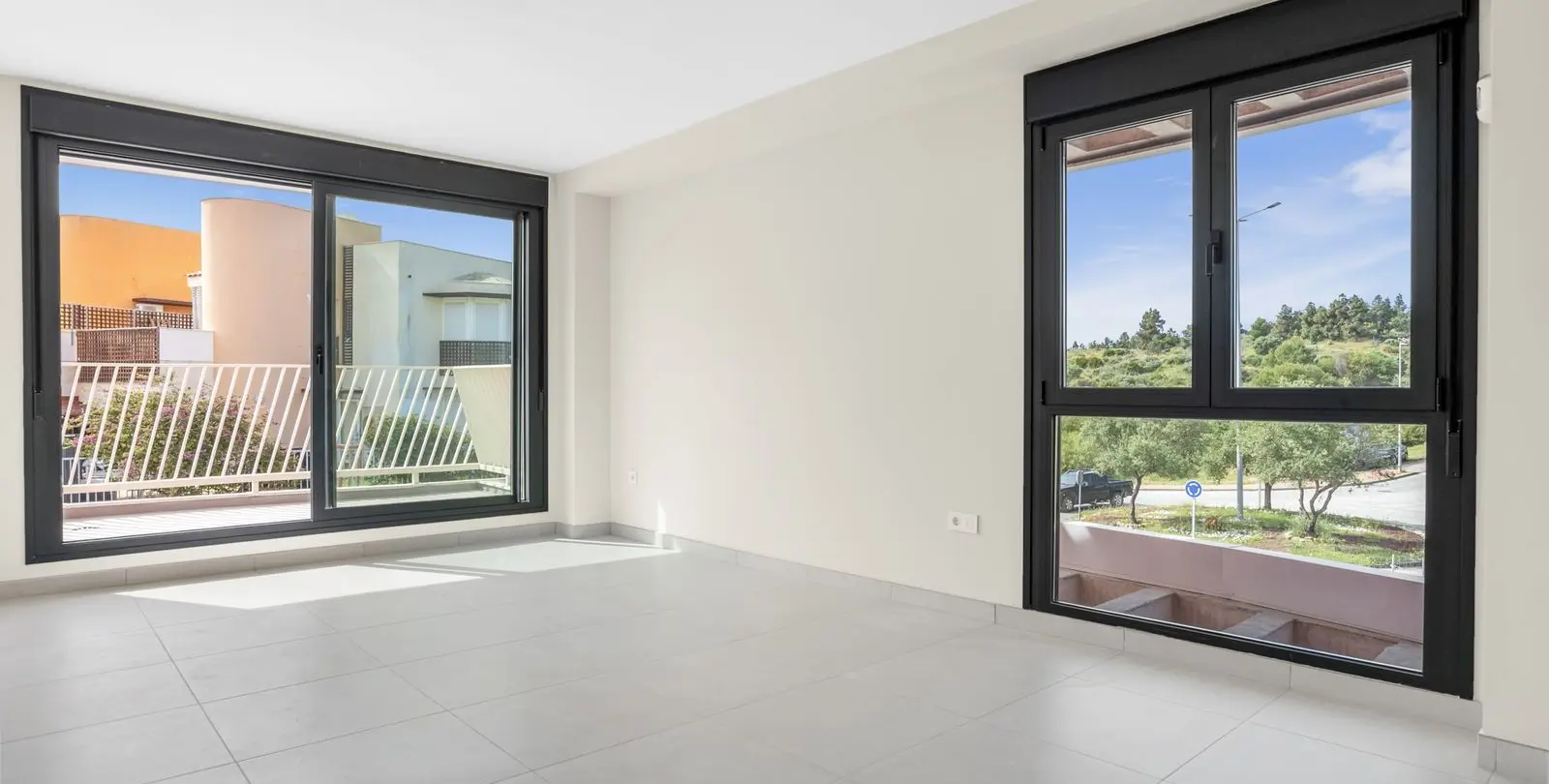 Sale of middle floor apartment in La Cala de Mijas 19