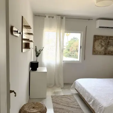 Продажа апартаментов на среднем этаже в San Pedro de Alcántara