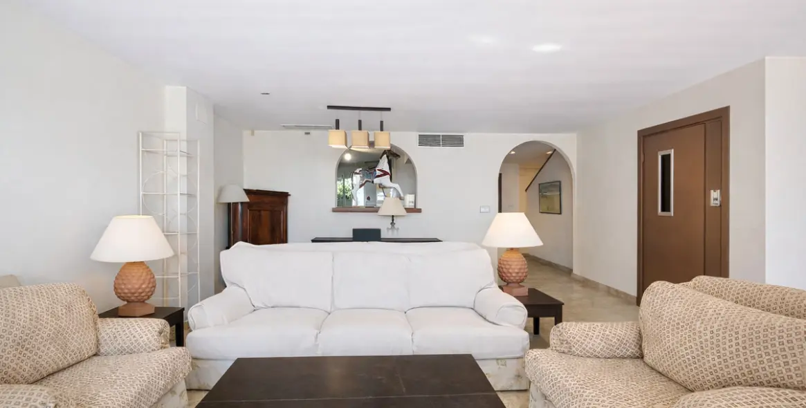 Продажа таунхауса в Estepona 5