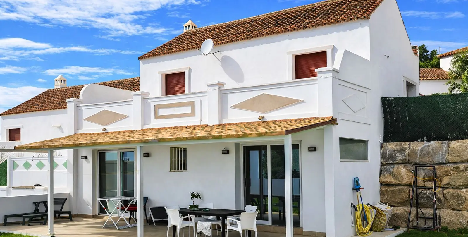 Sale of semi-detached house in Casares Playa 1