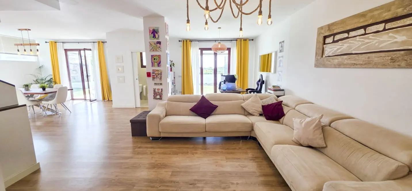 Sale of semi-detached house in Casares Playa 1