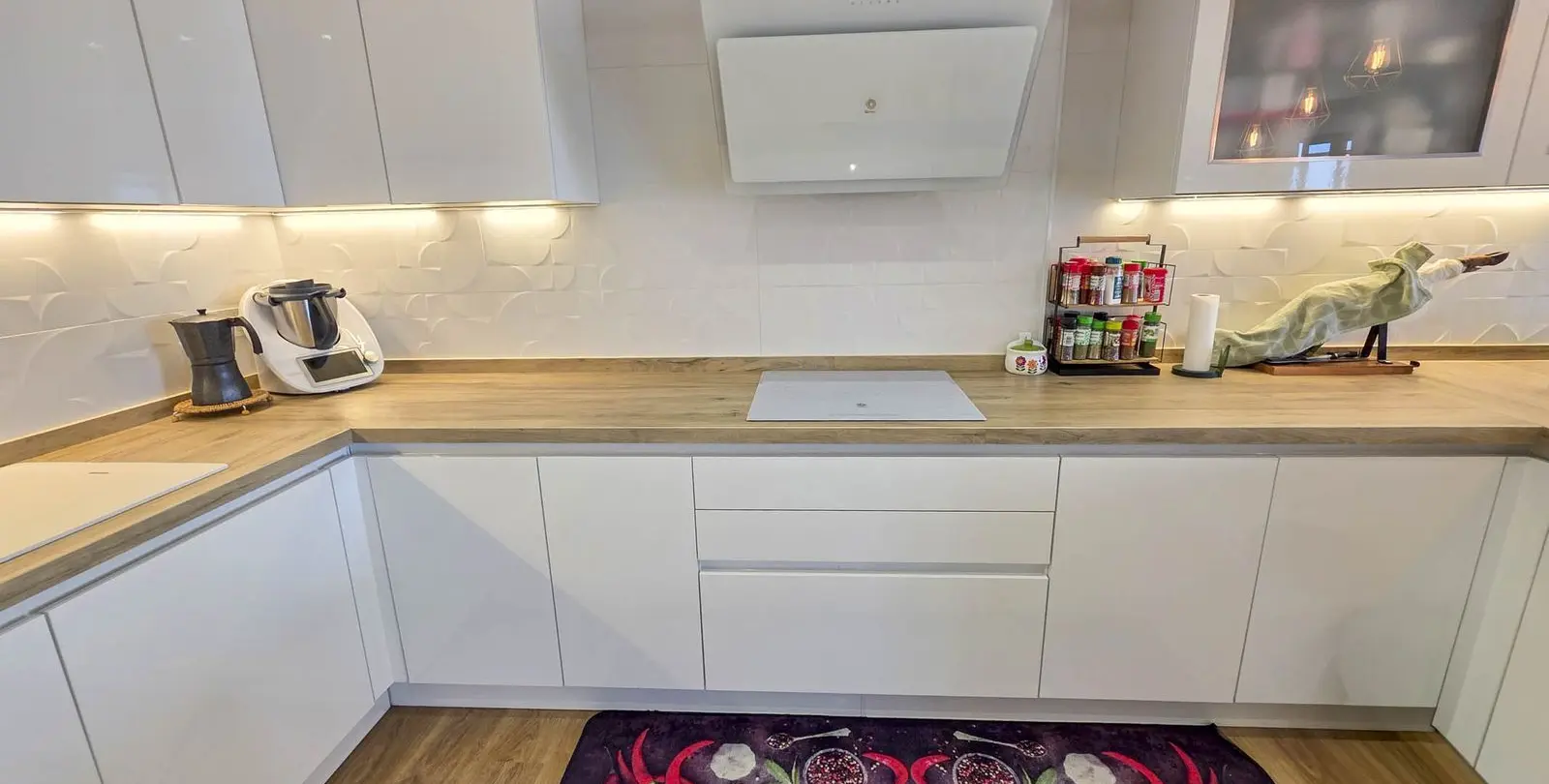 Sale of semi-detached house in Casares Playa 49