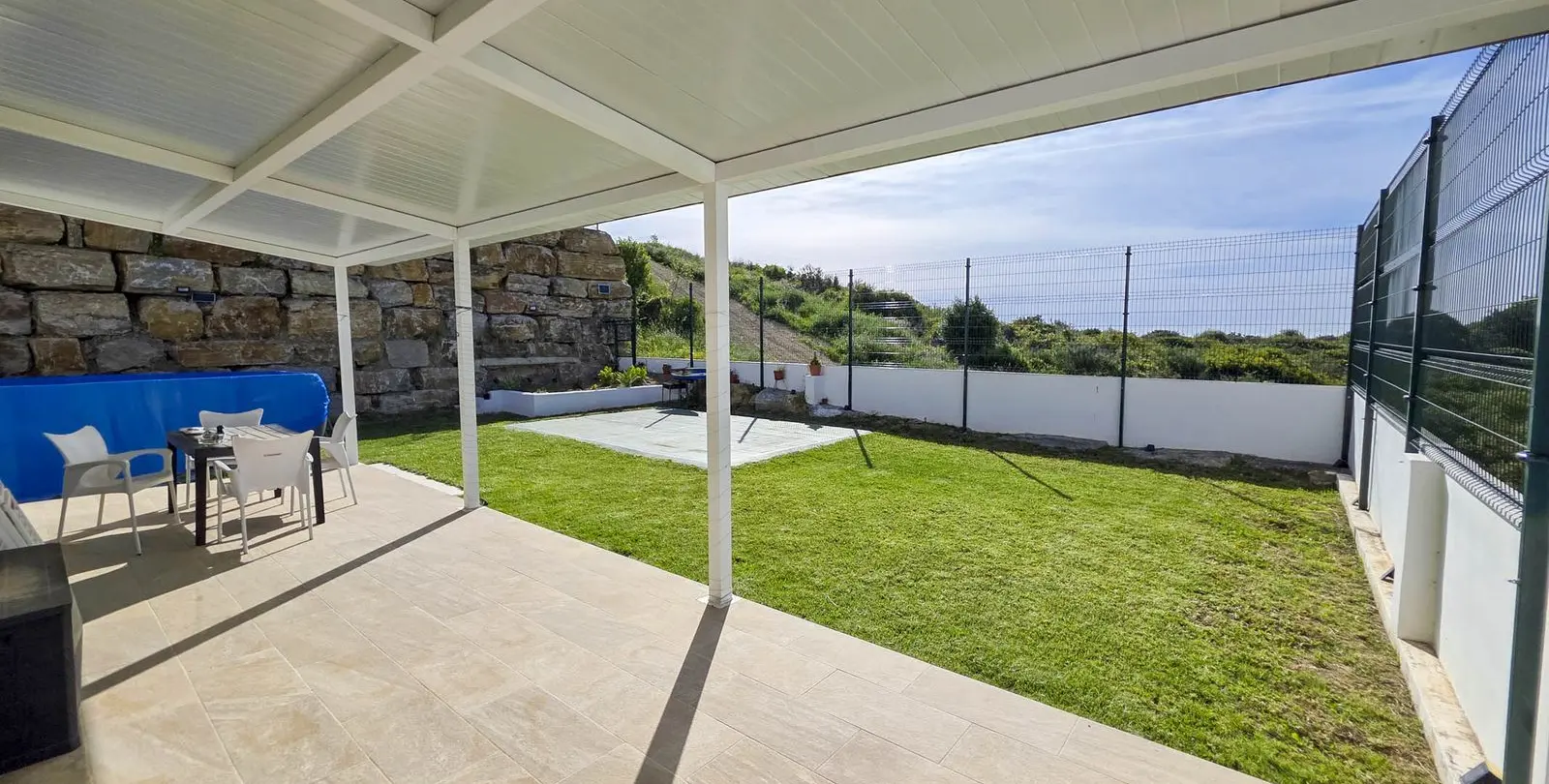 Sale of semi-detached house in Casares Playa 50