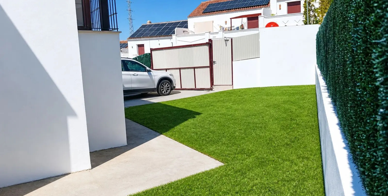 Sale of semi-detached house in Casares Playa 53