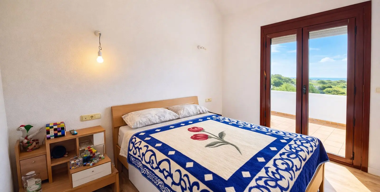 Sale of semi-detached house in Casares Playa 54