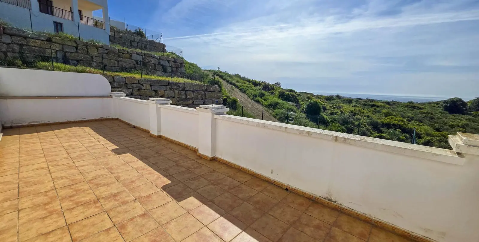 Sale of semi-detached house in Casares Playa 57
