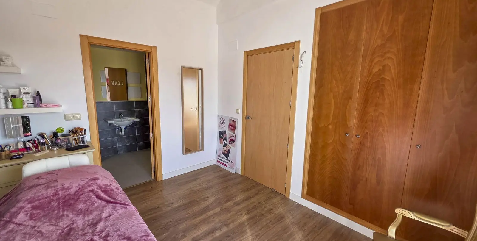 Sale of semi-detached house in Casares Playa 61