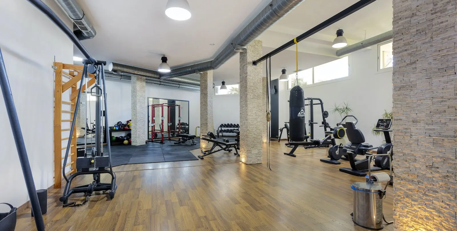 Venta de apartamento en planta media en Nueva Andalucía 21
