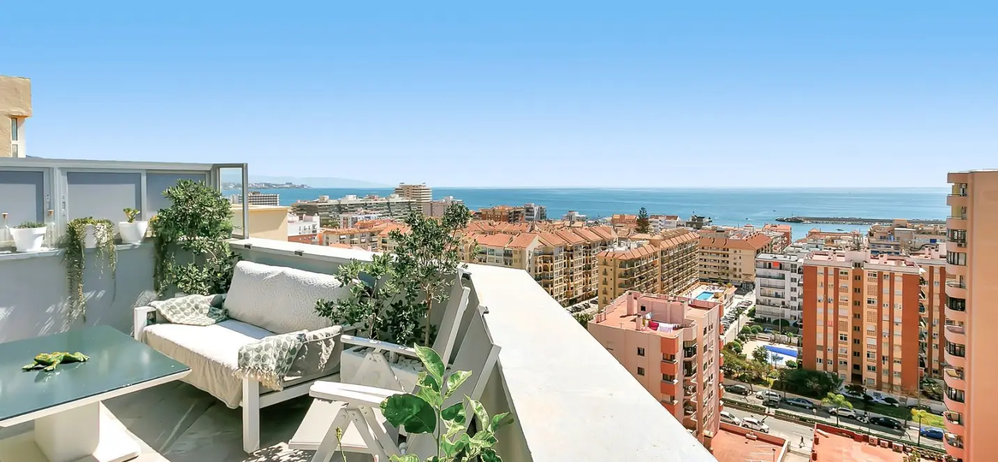 Sale of penthouse in Fuengirola 1