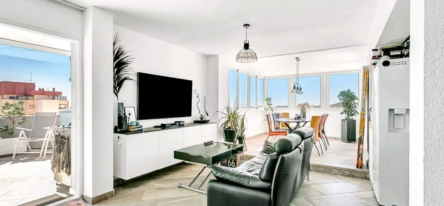 Sale of penthouse in Fuengirola 2