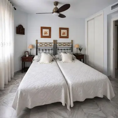 Sale of ground floor apartment in Nueva Andalucía