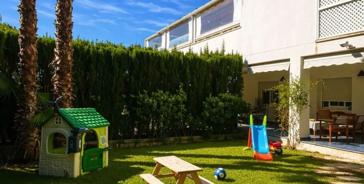 Sale of ground floor apartment in Nueva Andalucía 13