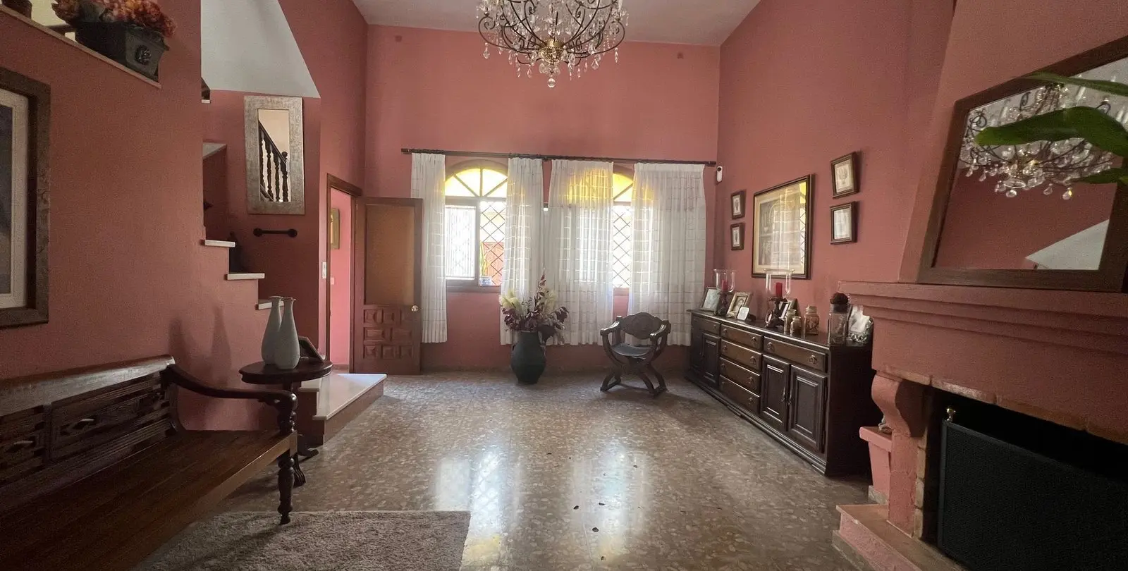 Продажа дома на две семьи в Estepona 11