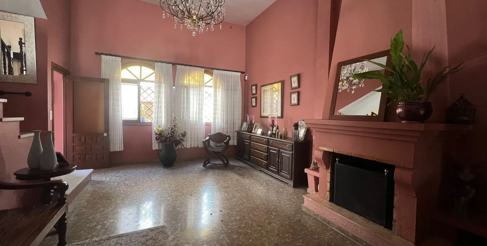 Продажа дома на две семьи в Estepona 12