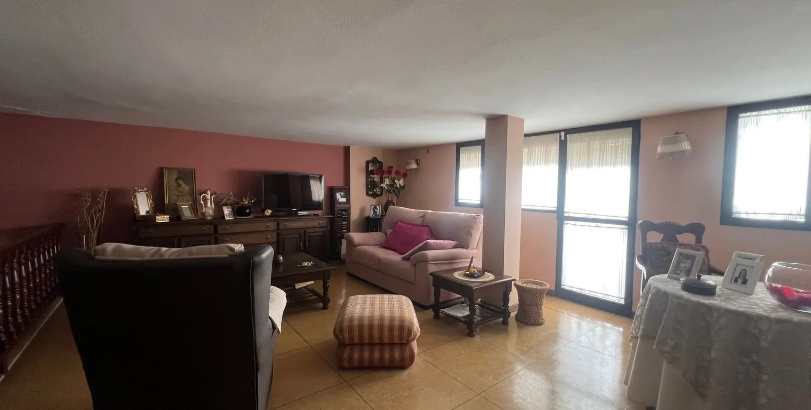 Продажа дома на две семьи в Estepona 25