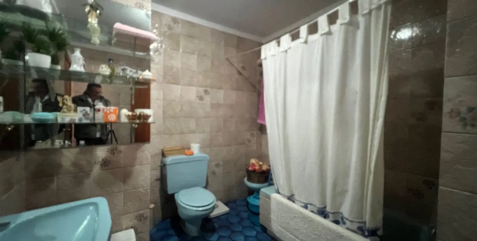 Продажа дома на две семьи в Estepona 44
