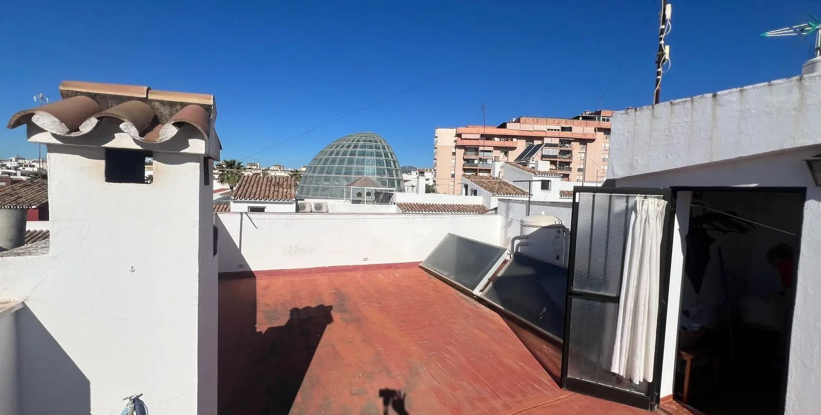 Продажа дома на две семьи в Estepona 57