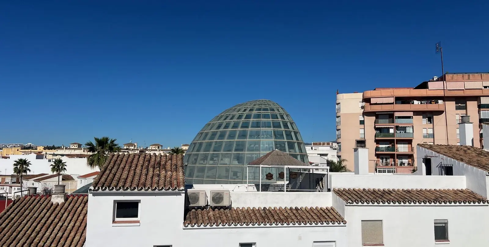 Продажа дома на две семьи в Estepona 65