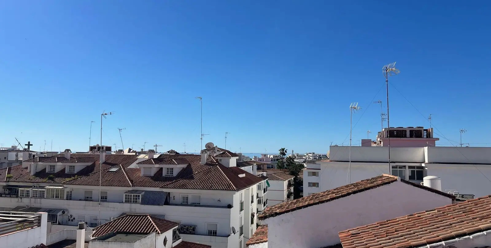 Продажа дома на две семьи в Estepona 67