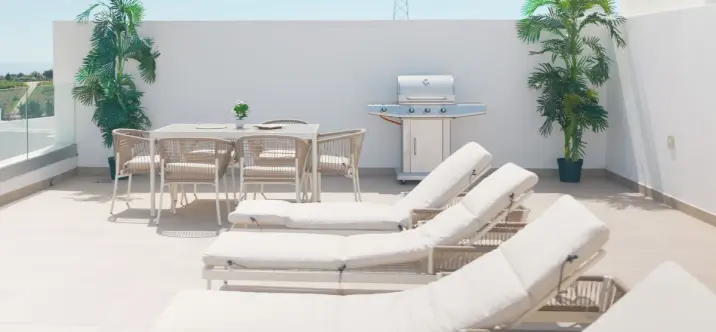 Продажа двухуровневого пентхауса в Estepona 2