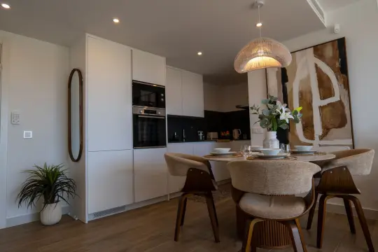 Image 8 thumb