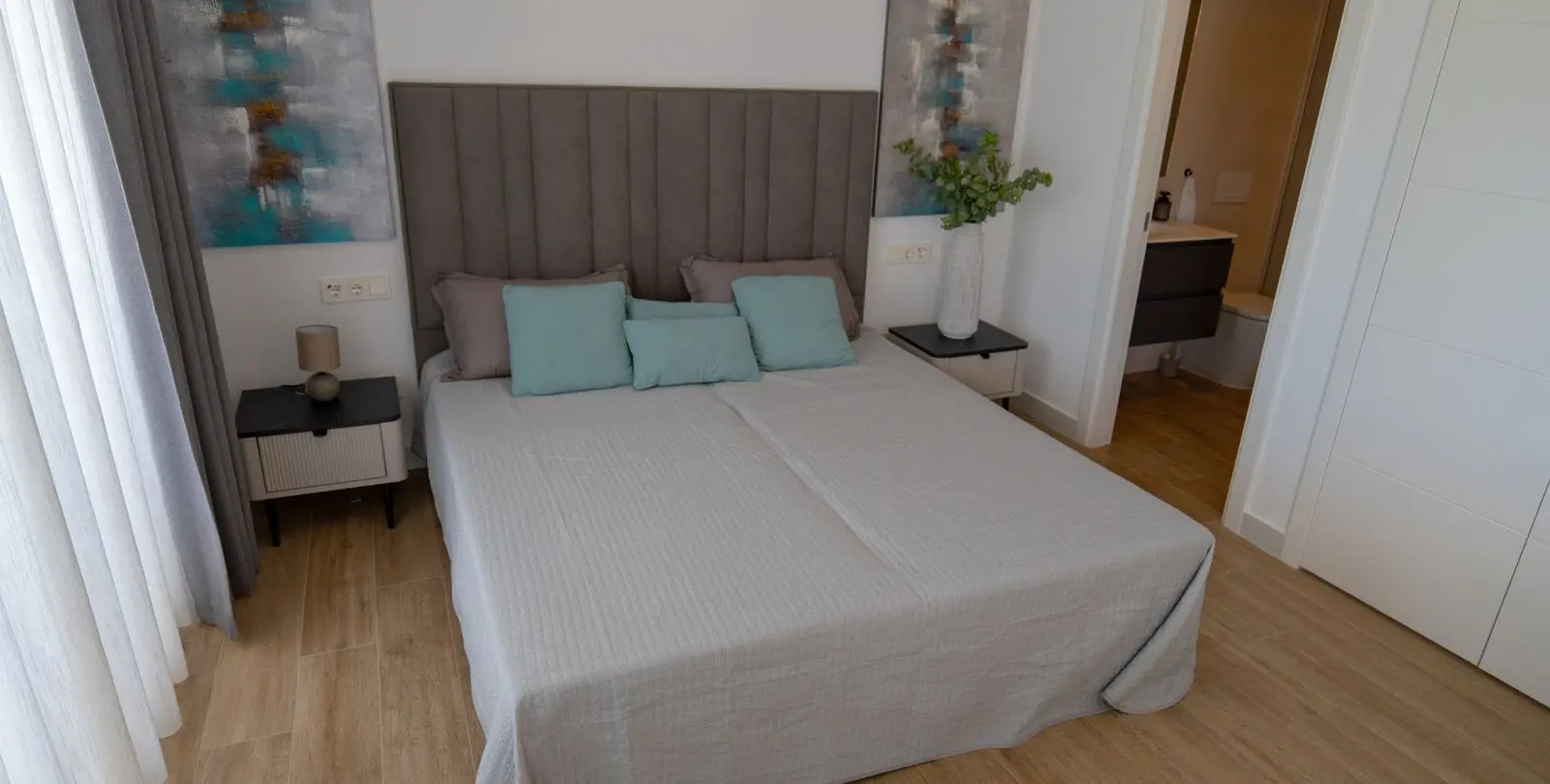 Продажа двухуровневого пентхауса в Estepona 14