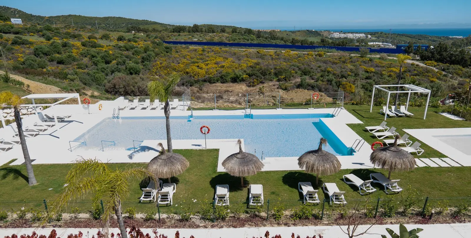 Продажа двухуровневого пентхауса в Estepona 19