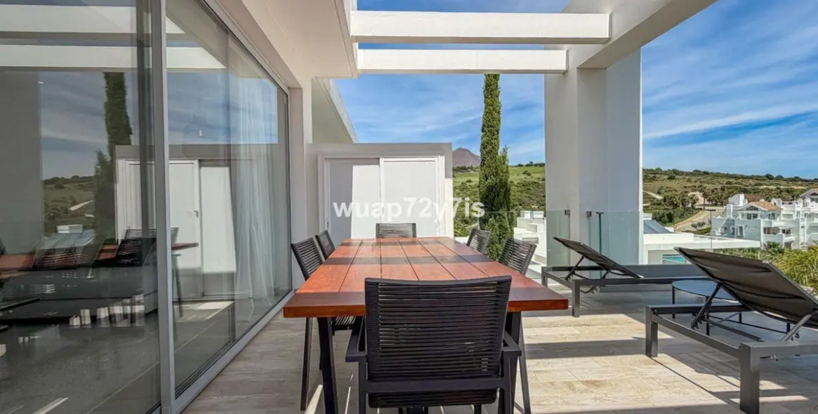 Продажа пентхауса в Casares 21