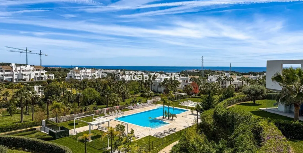 Продажа пентхауса в Casares 27