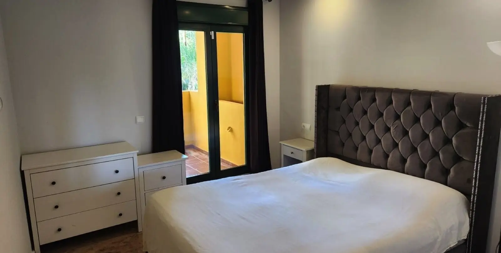 Продажа апартаментов на среднем этаже в Cortijo Blanco 7