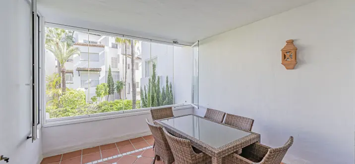 Venta de apartamento en planta media en Costalita 3
