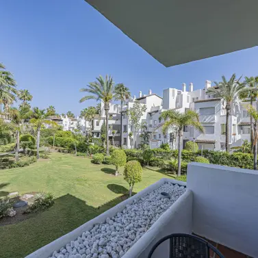 Venta de apartamento en planta media en Costalita
