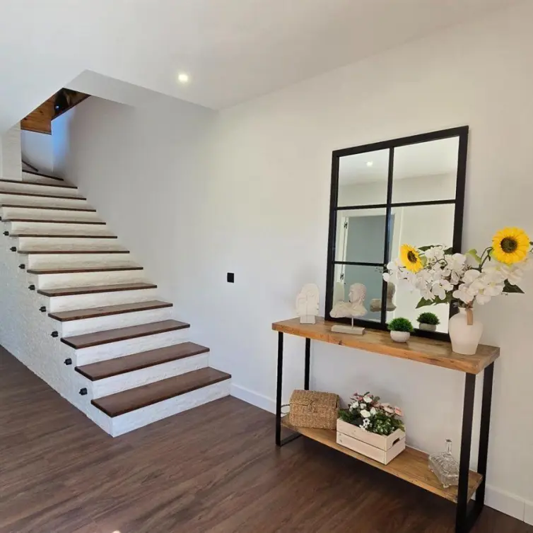 Sale of detached villa in Limonar
