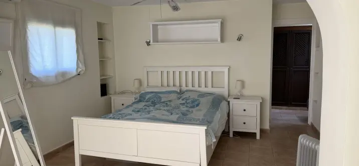 Sale of detached villa in Estepona 4