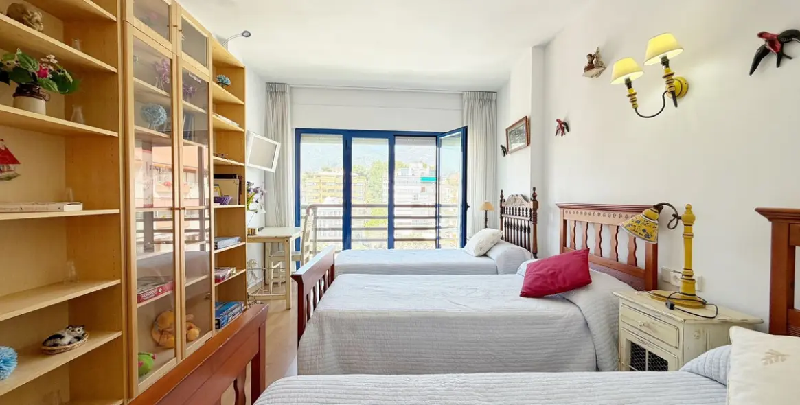 Sale of middle floor apartment in Marbella 31