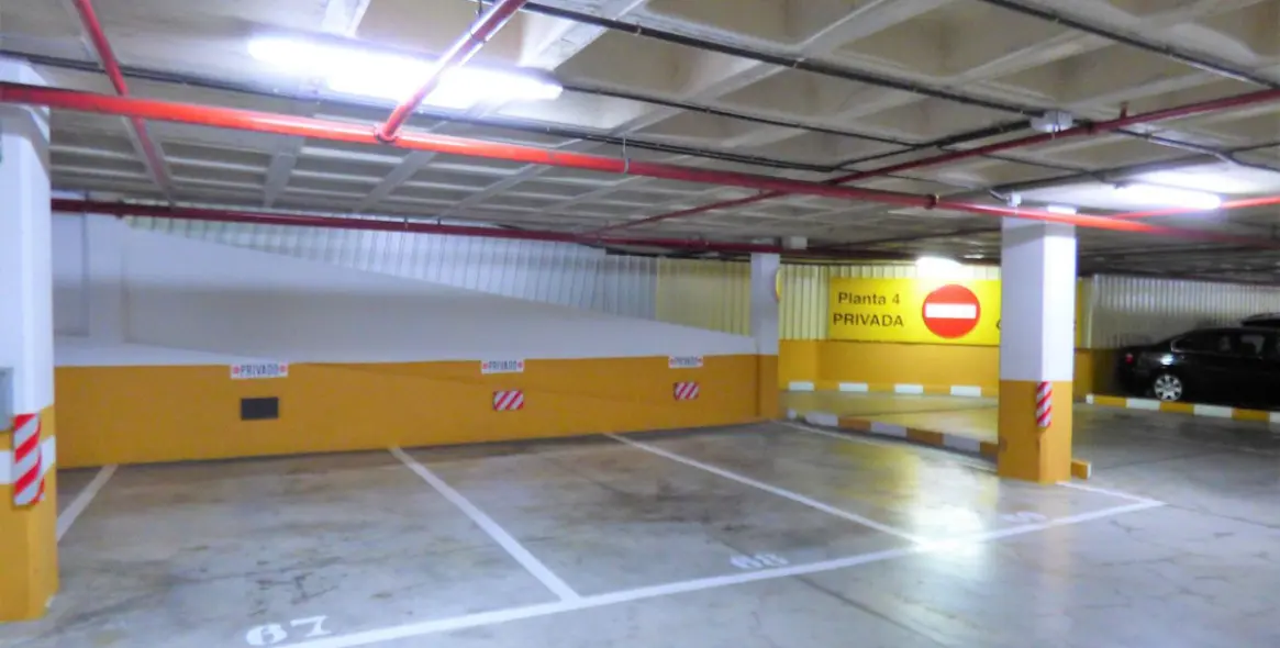 Sale of middle floor apartment in Marbella 56