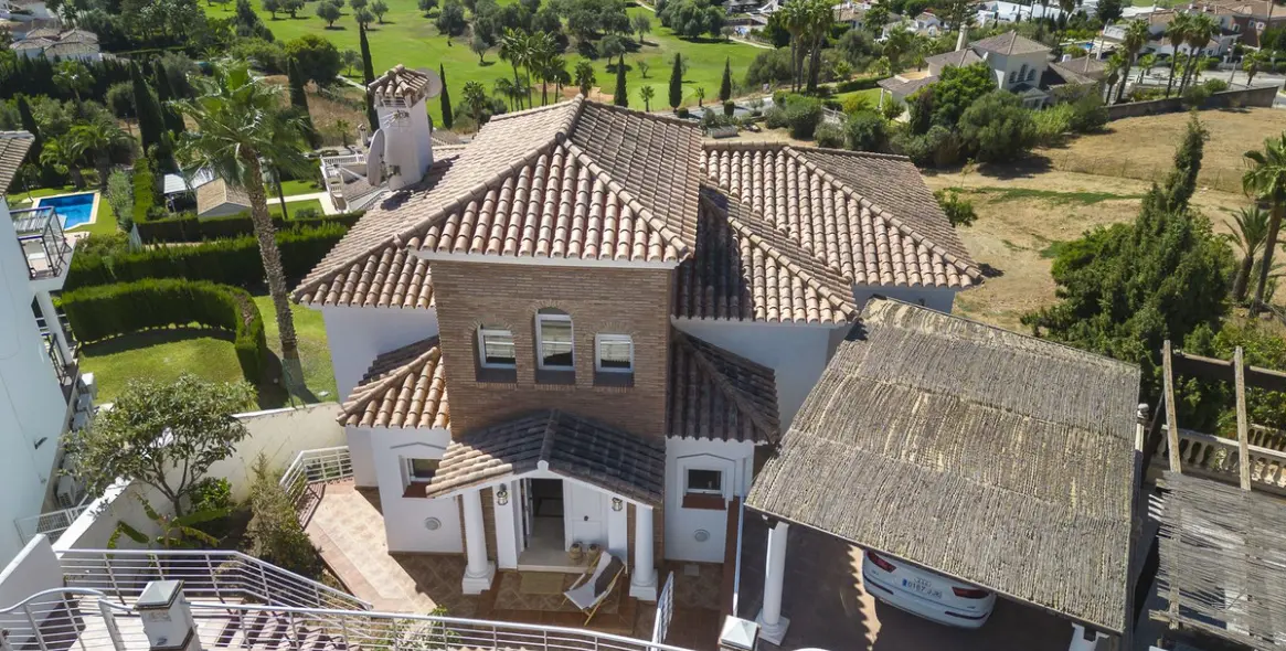 Продажа  отдельно стоящей виллы в Mijas 11