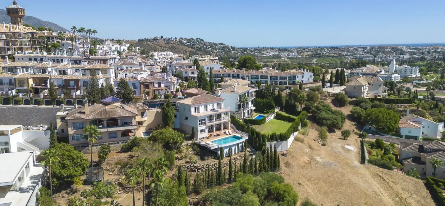 Продажа  отдельно стоящей виллы в Mijas 3
