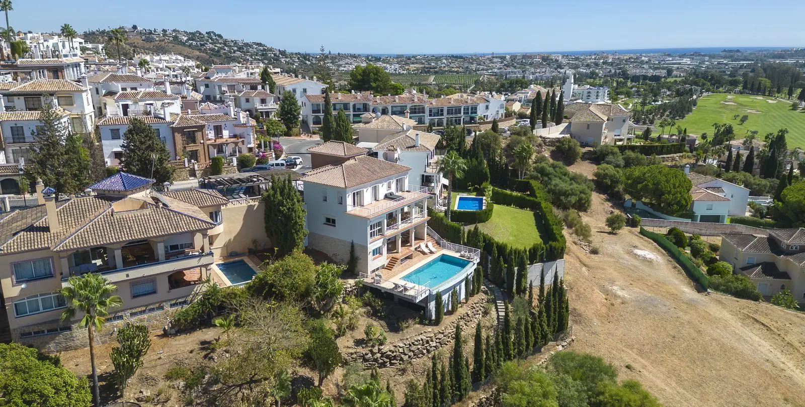 Продажа  отдельно стоящей виллы в Mijas 5