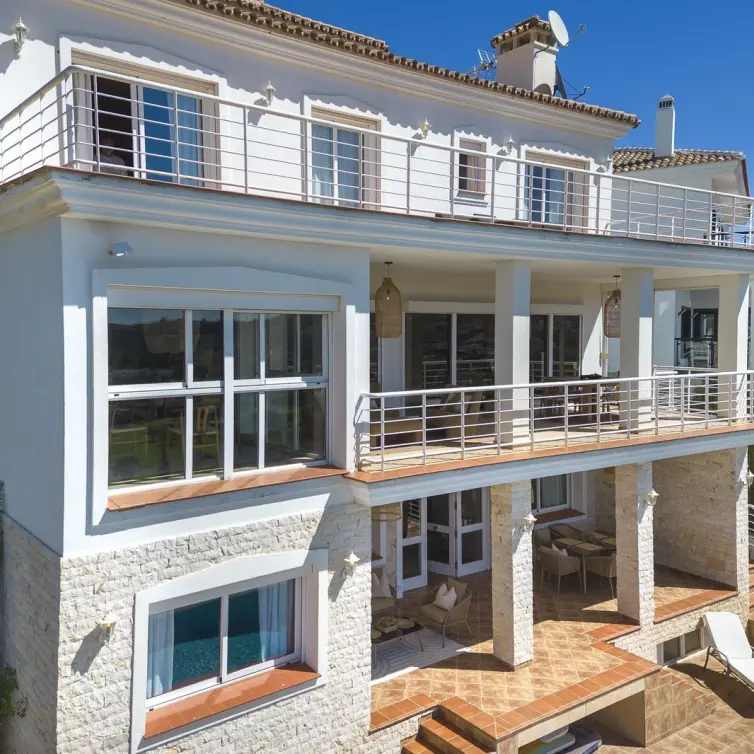 Продажа  отдельно стоящей виллы в Mijas