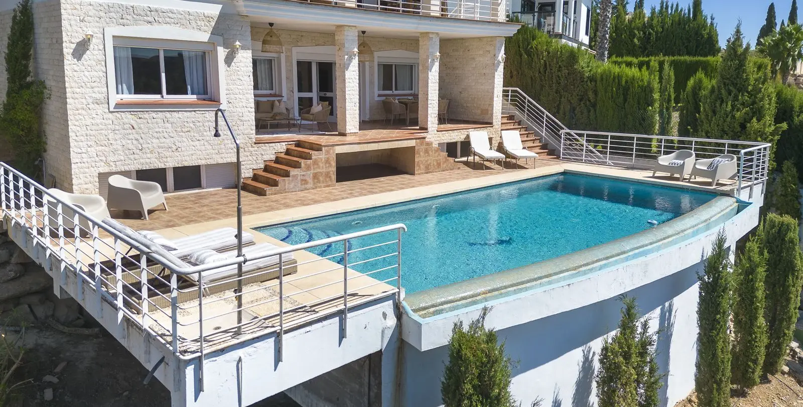 Продажа  отдельно стоящей виллы в Mijas 9